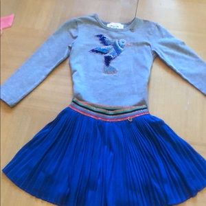 Girl’s blouse and skirt